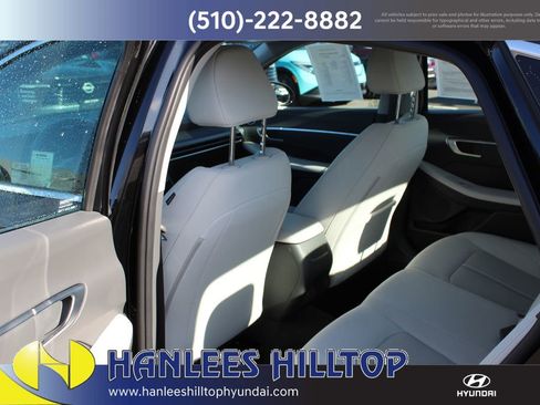 Used 2024 Hyundai Sonata SEL w/ Convenience Package image 16