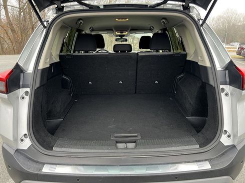 Certified 2023 Nissan Rogue SV image 27
