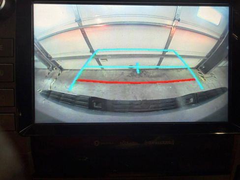 Used 2025 Nissan Kicks SR image 16