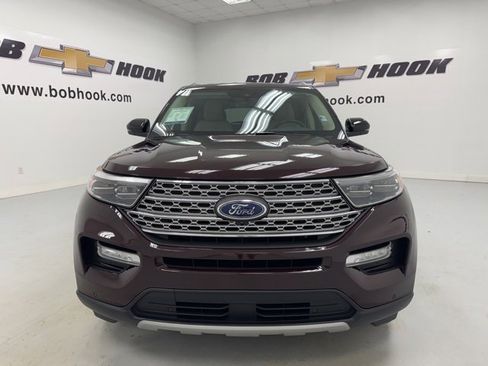 Used 2023 Ford Explorer Limited w/ Equipment Group 301A image 2