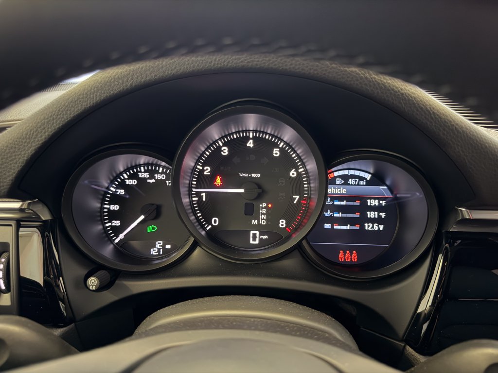 New 2026 Porsche Macan AWD/4WD image 21