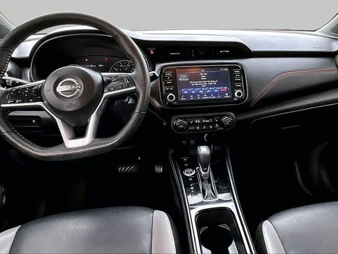 Used 2022 Nissan Kicks SR w/ Premium Package FWD image 13