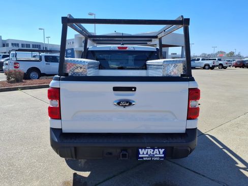 Used 2022 Ford Maverick XL image 3