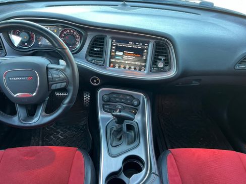 Used 2017 Dodge Challenger R/T Scat Pack image 4
