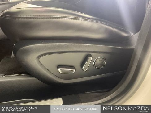 Used 2019 Lincoln MKC Select w/ Select Plus Package FWD image 25