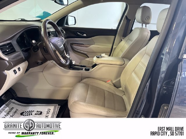 Used 2019 GMC Acadia Denali w/ Technology Package AWD/4WD image 17