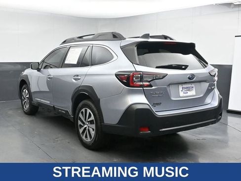 Used 2024 Subaru Outback Premium image 8