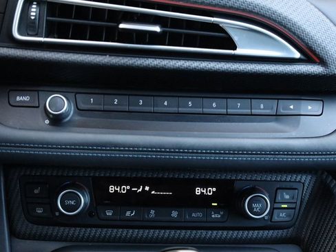 Used 2017 BMW i8 image 39