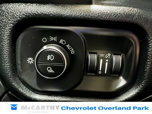 Used 2021 RAM 1500 Laramie AWD/4WD image 18