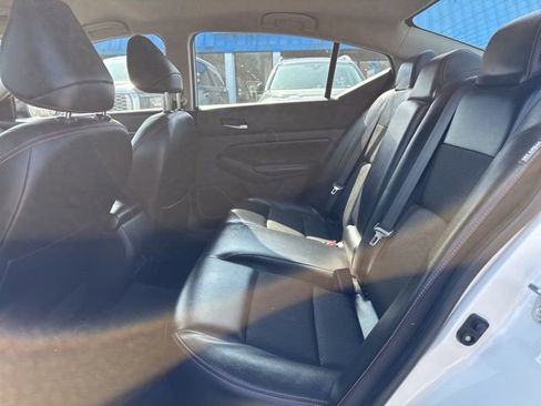 Used 2022 Nissan Altima 2.5 SR image 11