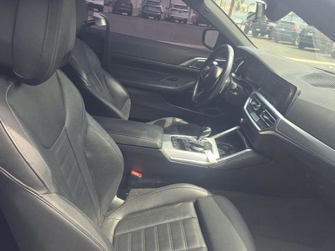 Used 2023 BMW M440i Convertible w/ Premium Package image 9