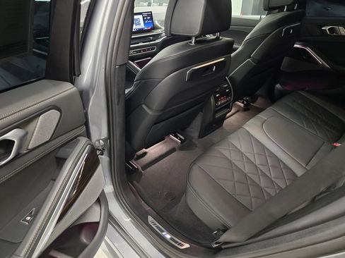 Used 2025 BMW X6 xDrive40i image 31