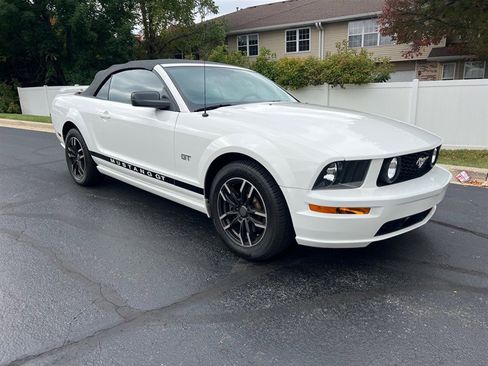 Used 2006 Ford Mustang GT Premium image 5