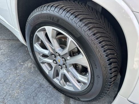 Used 2020 Chevrolet Traverse Premier AWD/4WD image 10