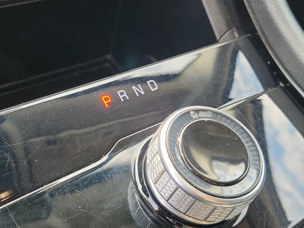 Used 2023 Jeep Grand Cherokee L Laredo AWD/4WD image 33
