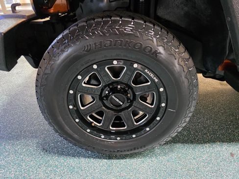 Used 2011 Jeep Wrangler Sport AWD/4WD image 12