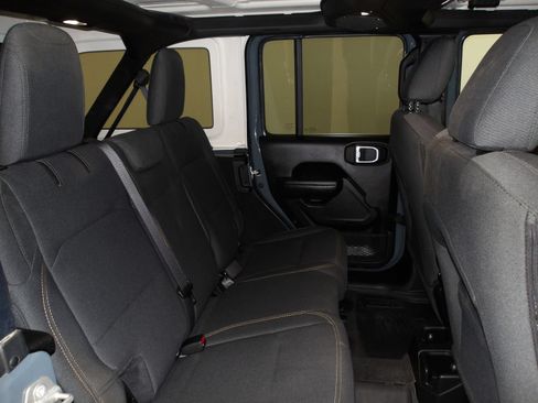 Used 2024 Jeep Wrangler Unlimited Sport AWD/4WD image 18