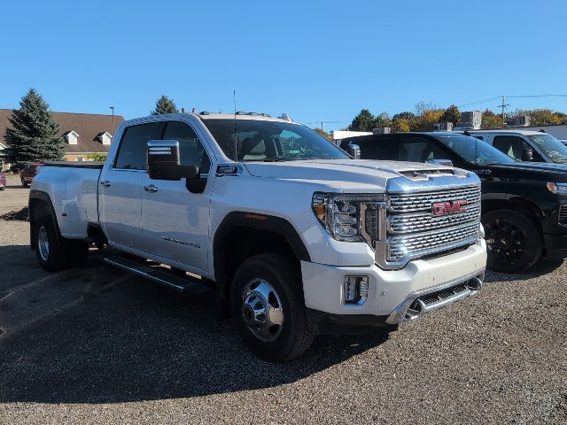 Used 2021 GMC Sierra 3500 Denali w/ Denali Ultimate Package AWD/4WD image 3