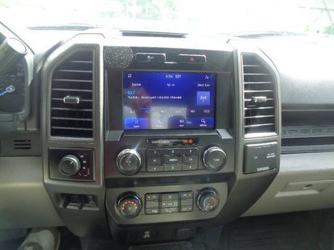Used 2022 Ford F250 XL w/ Power Equipment Group AWD/4WD image 14