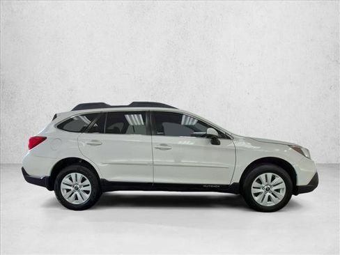 Used 2019 Subaru Outback 2.5i Premium AWD/4WD image 4