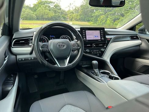 Used 2024 Toyota Camry LE w/ Convenience Package FWD image 12