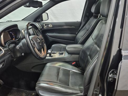 Used 2014 Jeep Grand Cherokee Overland w/ Mopar Chrome Edition Group image 9