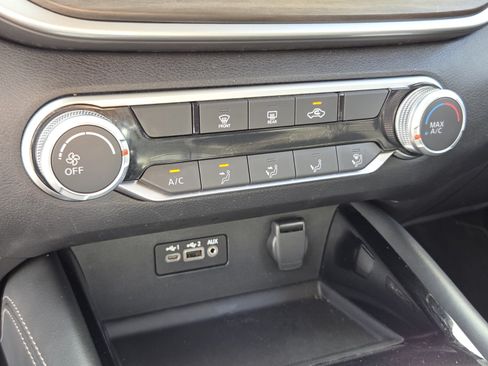 Used 2023 Nissan Altima 2.5 SV FWD image 27