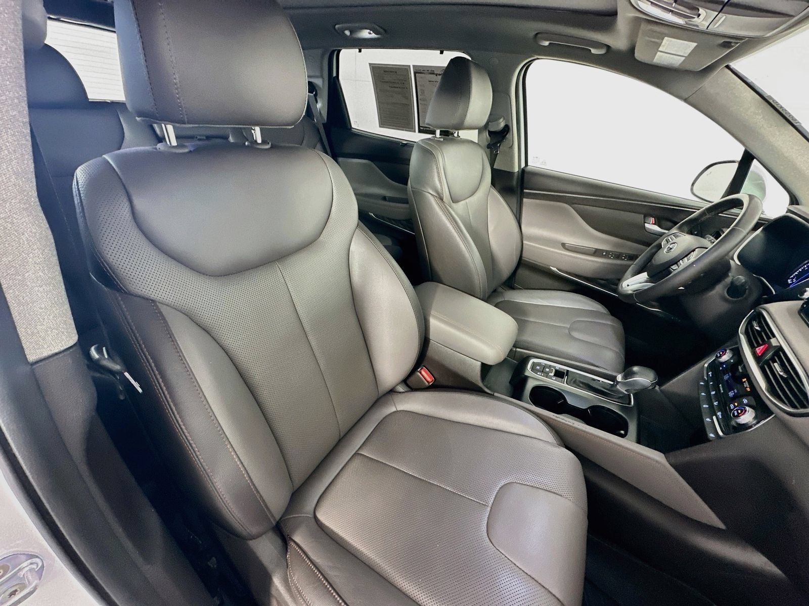 Used 2020 Hyundai Santa Fe Limited w/ Cargo Package FWD image 29