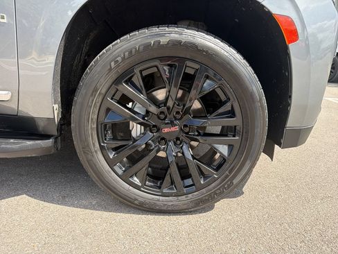 Used 2021 GMC Yukon SLT w/ SLT Premium Package RWD image 18