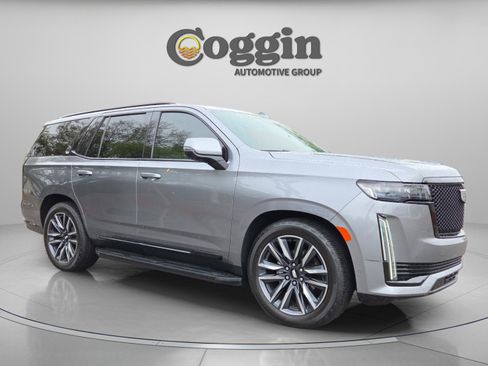 Used 2021 Cadillac Escalade Sport w/ Driver Assist Tech Package image 7