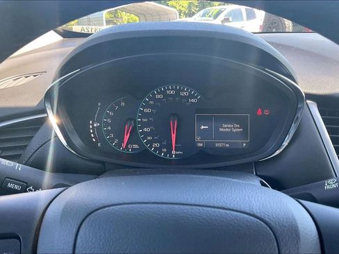 Used 2017 Chevrolet Trax LT w/ LT Convenience Package FWD image 13