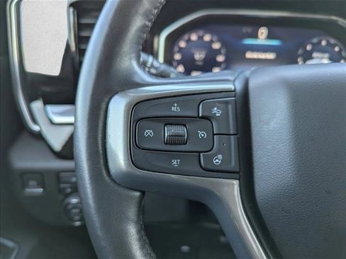 Used 2022 Chevrolet Silverado 1500 LT AWD/4WD image 11