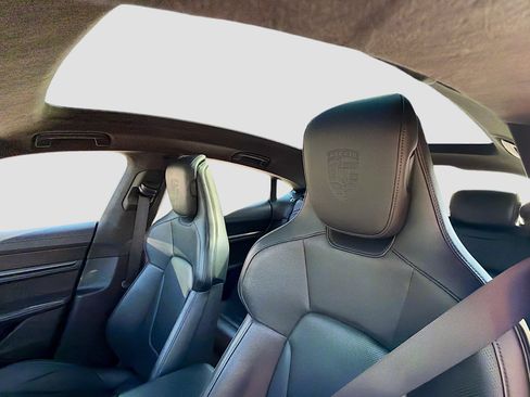 Used 2022 Porsche Taycan Turbo S image 26