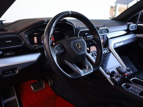Used 2019 Lamborghini Urus image 15