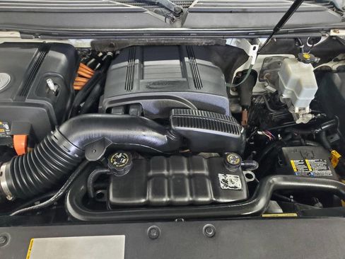 Used 2009 Cadillac Escalade 4WD Hybrid image 4