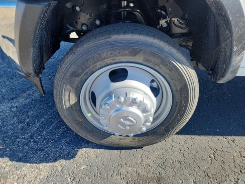 New 2026 RAM 5500 Tradesman w/ Chrome Appearance Group image 27