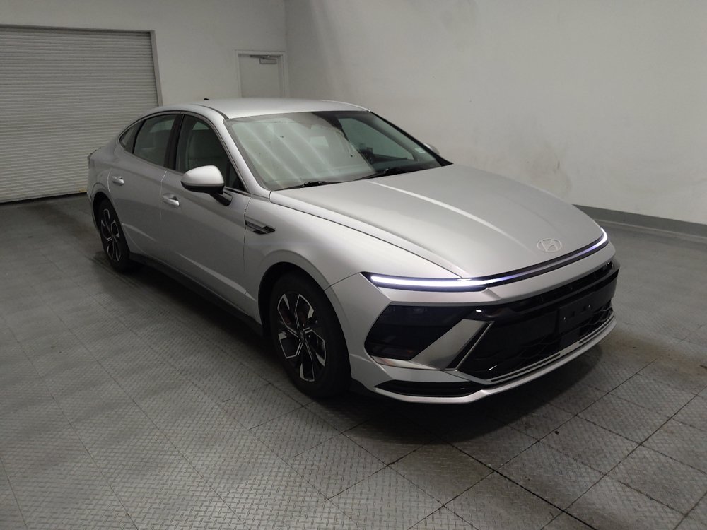 Used 2025 Hyundai Sonata SEL FWD image 13