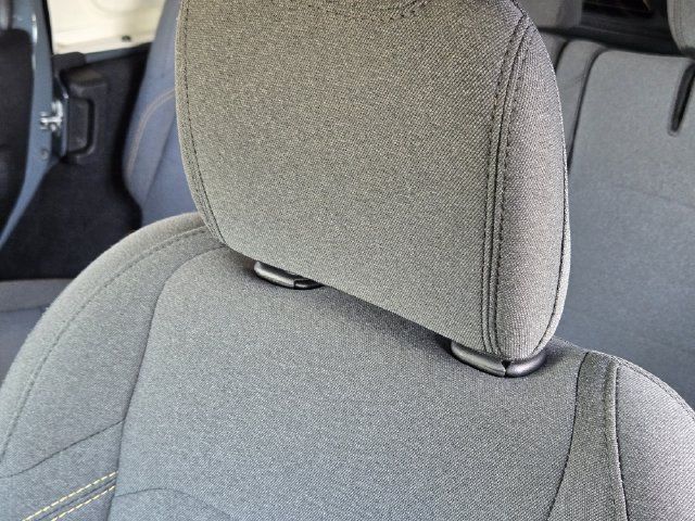 Used 2024 Jeep Wrangler Unlimited AWD/4WD image 17