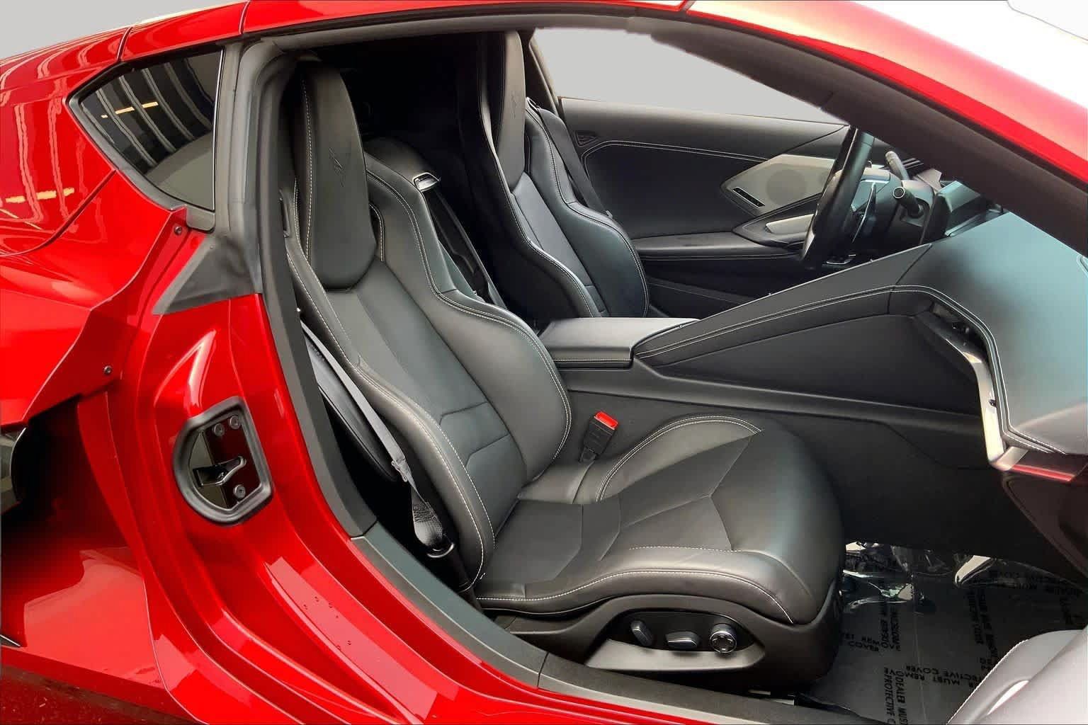 Used 2021 Chevrolet Corvette Stingray Preferred Cpe w/ Z51 Performance Package RWD image 9