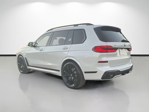New 2026 BMW X7 M60i w/ Climate Comfort Package image 5
