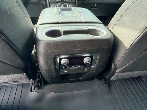 Used 2023 GMC Yukon XL AT4 w/ Technology Package AWD/4WD image 19
