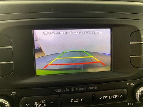 Used 2015 Kia Soul image 23