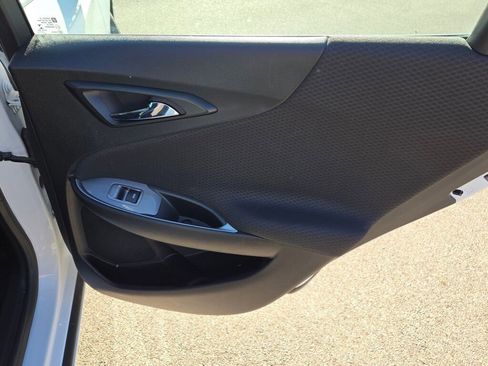 Used 2024 Chevrolet Malibu LT image 10