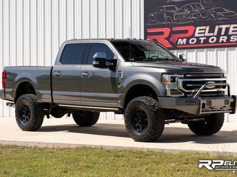 Used 2022 Ford F350 Platinum w/ FX4 Off-Road Package image 2