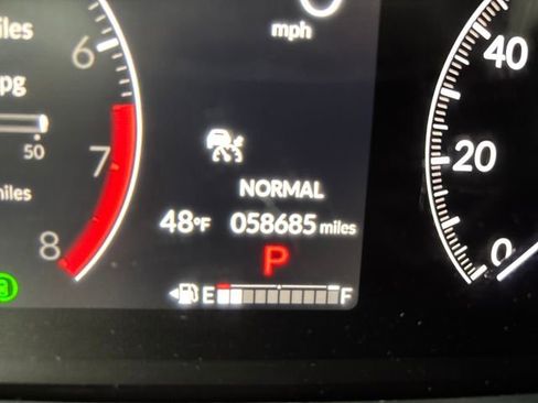 Used 2023 Honda Pilot EX-L image 16