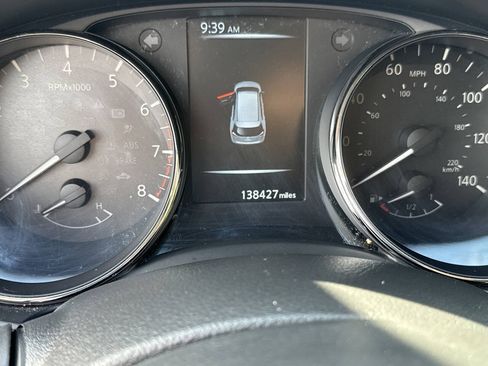 Used 2017 Nissan Rogue S AWD/4WD image 19