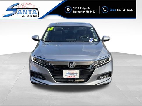 Used 2018 Honda Accord Touring image 2