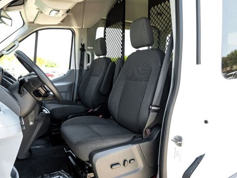 Used 2015 Ford Transit 150 XLT image 31