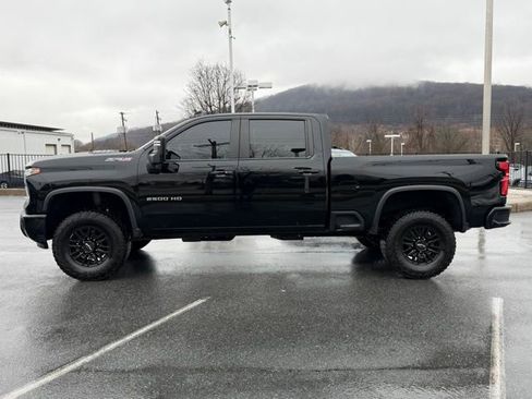 Certified 2024 Chevrolet Silverado 2500 ZR2 w/ Technology Package image 14