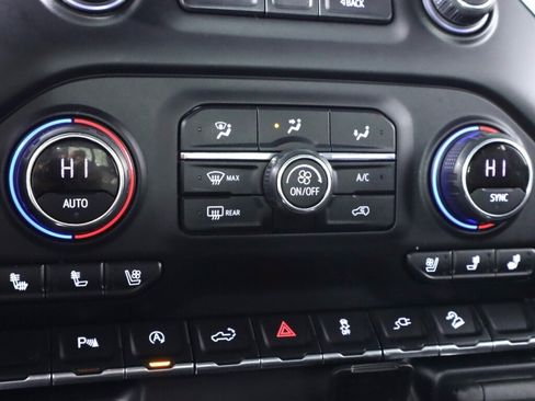 Used 2020 Chevrolet Silverado 1500 LTZ image 23